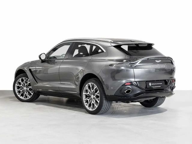 Aston Martin DBX - Magnetic Silver -