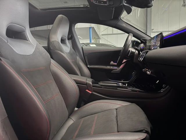 Mercedes-Benz CLA 250 4MATIC AMG Line Premium