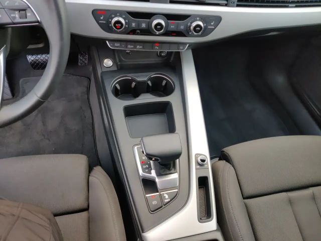Audi A4 35 TFSI Ambiente S-Tronic