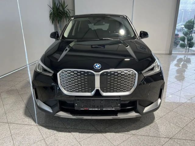BMW iX1 20 eDrive ''Virtual Cockpit, Rückfahrkamera''