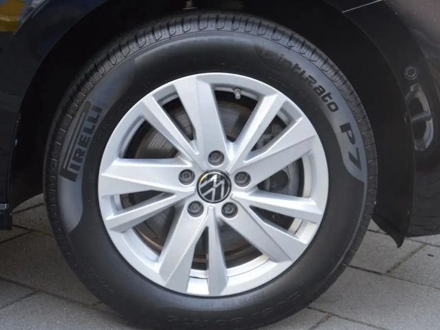 Volkswagen Touran DSG IQ.Drive