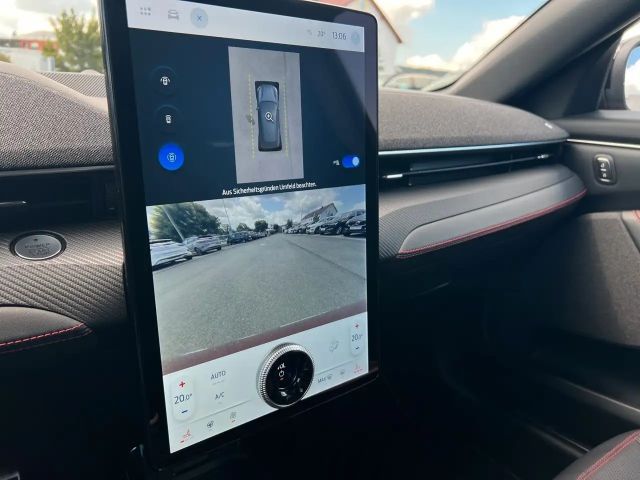 Ford Mustang Mach-E 75 kWh AWD