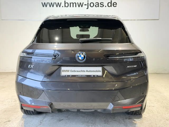 BMW iX xDrive40