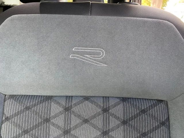 Volkswagen T-Roc IQ.Drive R-Line