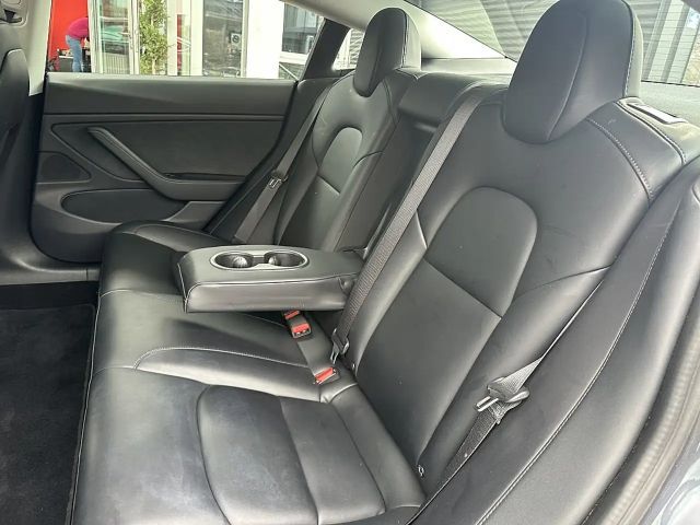 Tesla Model 3 AWD Long Range
