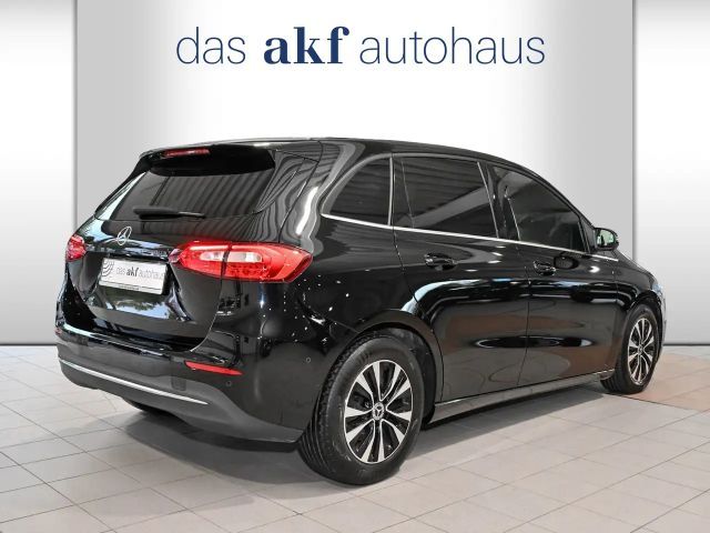 Mercedes-Benz B 180 B 180 d Style