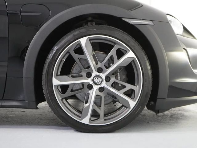 Porsche Taycan 4 Cross Turismo