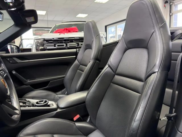 Porsche 992 Cabrio Carrera