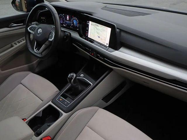 Volkswagen Golf Life Variant