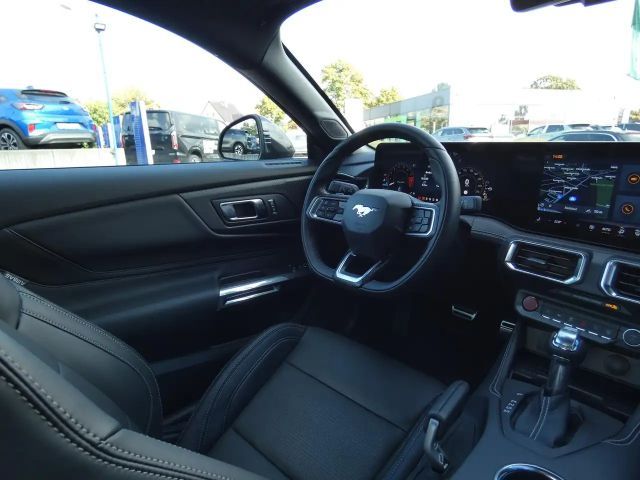 Ford Mustang Fastback GT 5.0 V8