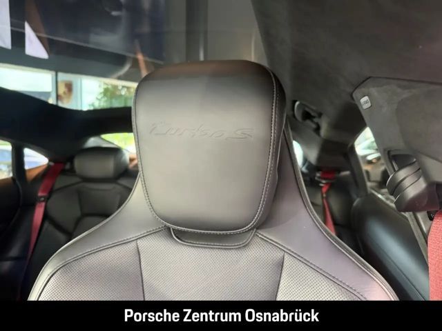 Porsche Taycan S Turbo