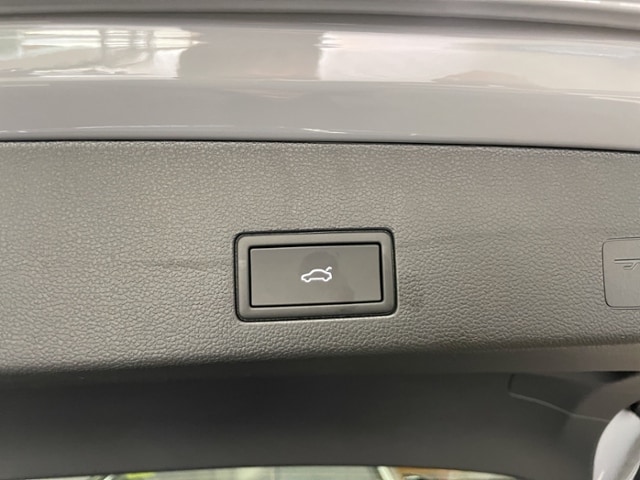 Volkswagen Golf 1.5 eTSI DSG Variant