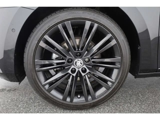 Skoda Superb 2.0 TDI Combi Style Style