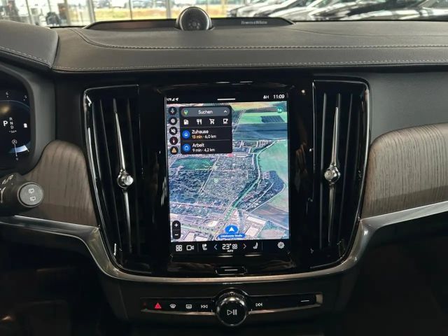 Volvo V90 Cross Country AWD