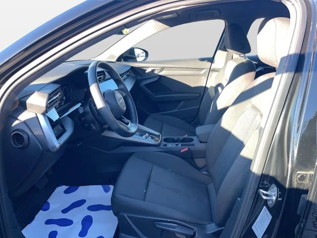 Audi A3 30 TFSI Sedan