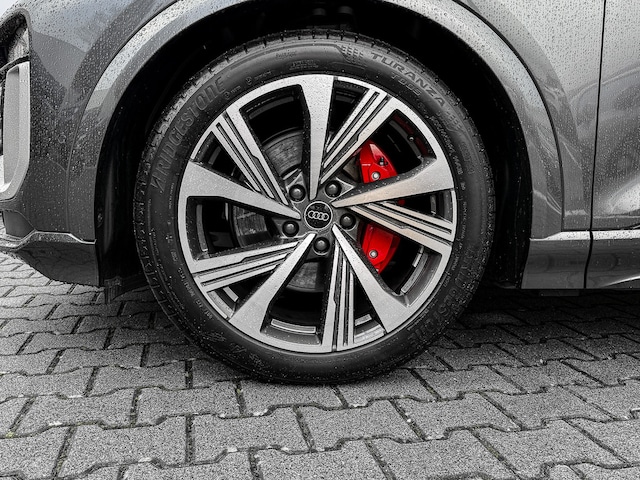 Audi Q6 e-tron Quattro