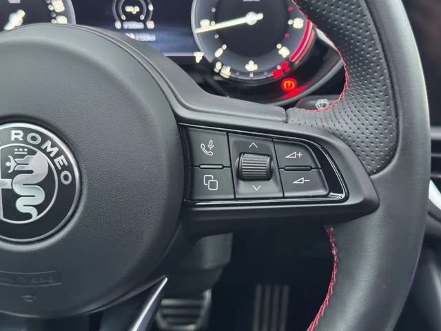 Alfa Romeo Giulia Q4