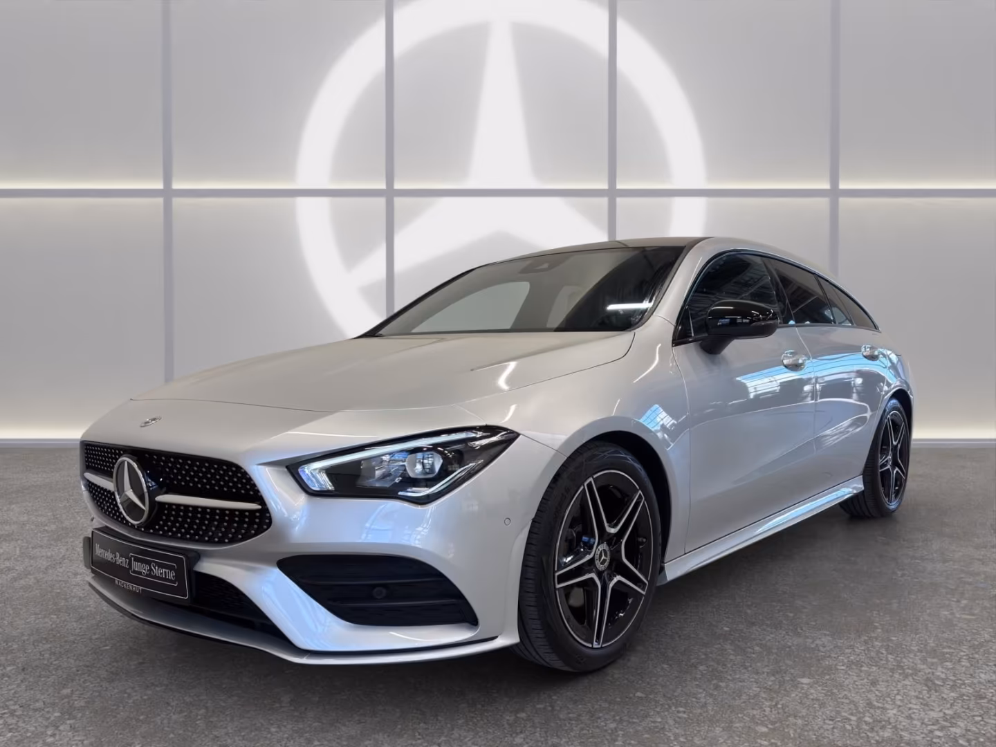 Mercedes-Benz CLA 200 AMG Line