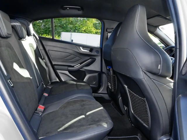 Ford Focus ST Line