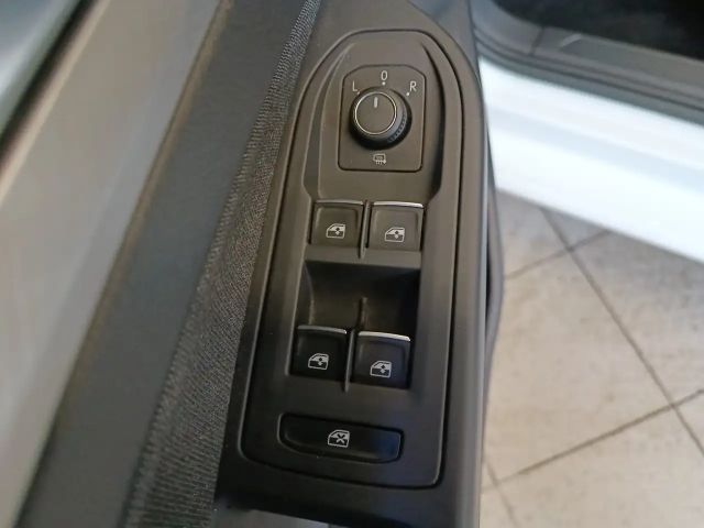 Volkswagen Golf 2.0 TDI Golf VIII Life Variant