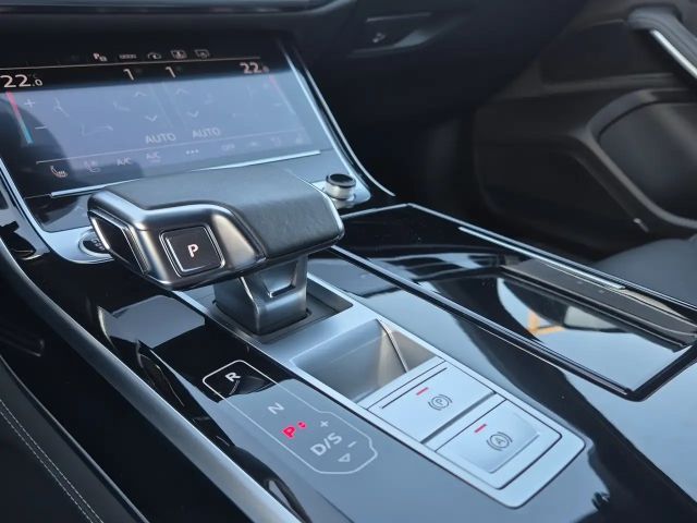 Audi A8 60 TFSI S-Line
