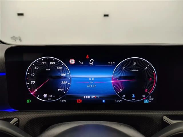 Mercedes-Benz A 180 A 180 d AMG Line