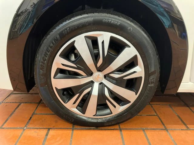 Peugeot E-208 Active Pack