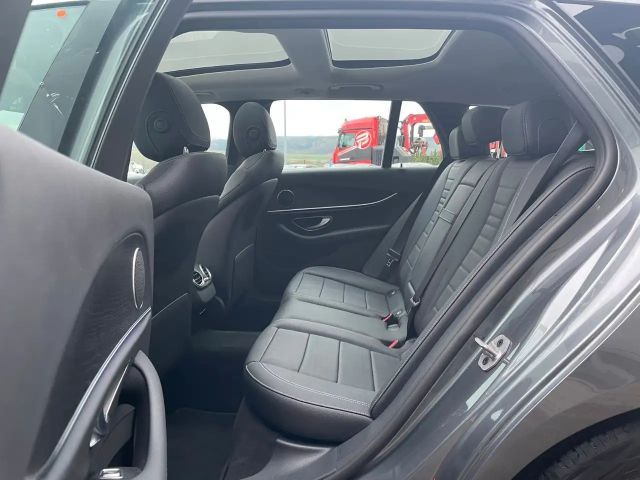 Mercedes-Benz E 220 E 220 d Estate