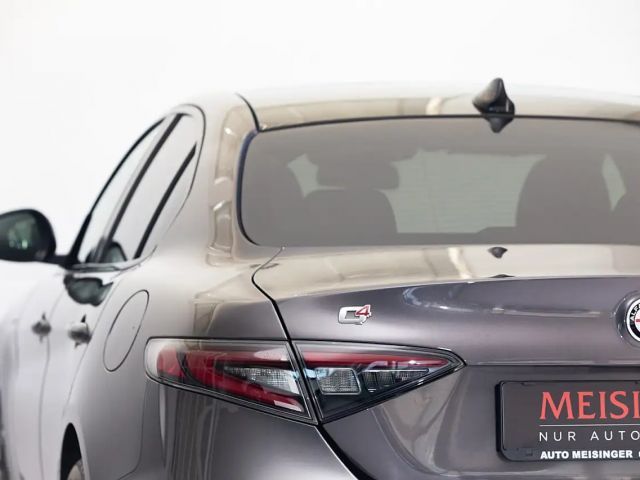 Alfa Romeo Giulia AT8 Q4 Veloce