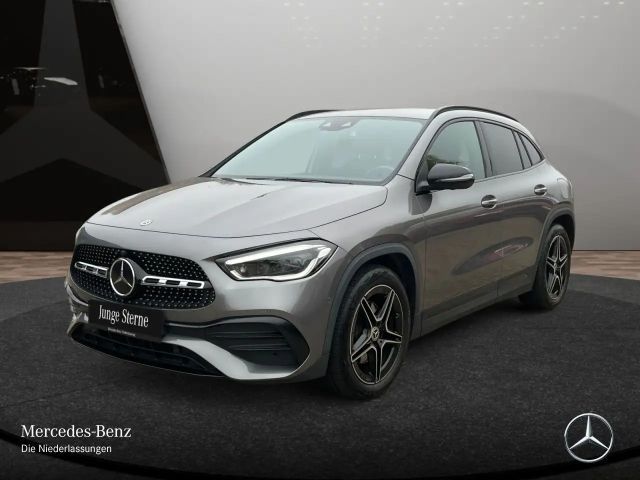 Mercedes-Benz GLA 220 4MATIC AMG Line GLA 220 d