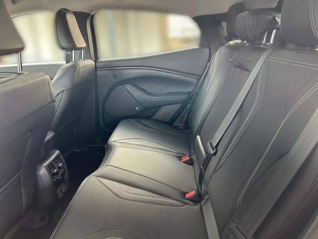 Ford Mustang Mach-E Basis mit 2-Zonen Klimaautm.