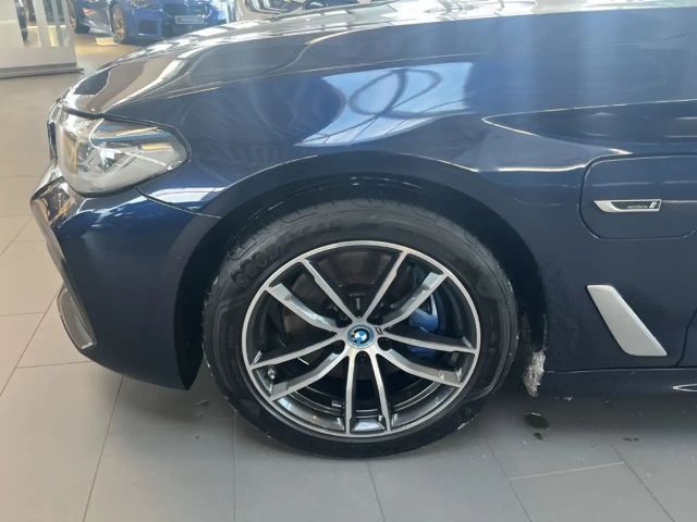 BMW 530 530e M-Sport Touring xDrive