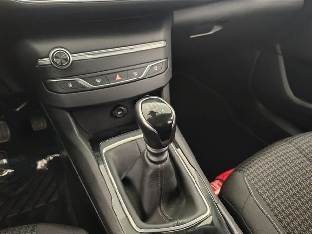 Peugeot 308 PureTech Style