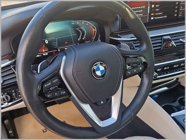 BMW 530 530d Luxury Line Touring xDrive