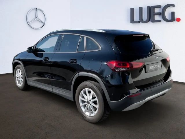 Mercedes-Benz GLA 180 GLA 180 d