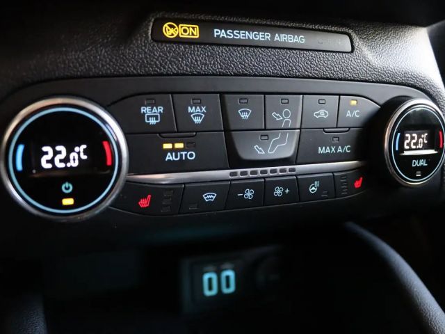 Ford Focus Titanium Wagon