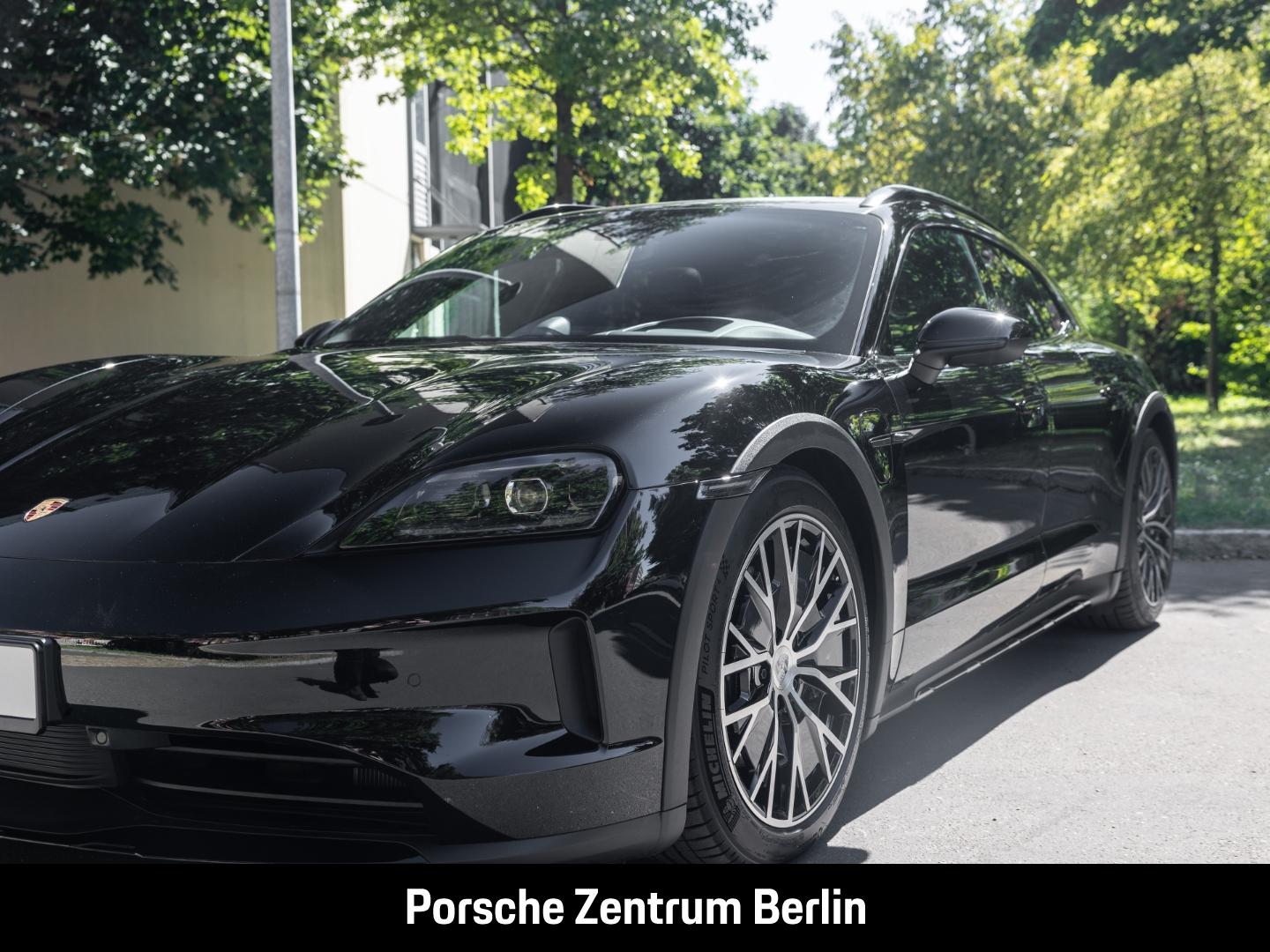 Porsche Taycan 4 Cross Turismo