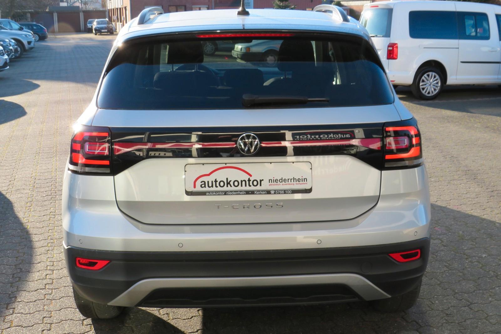 Volkswagen T-Cross Active ACC NAVI APP GJ SITZH. PDC 1HD