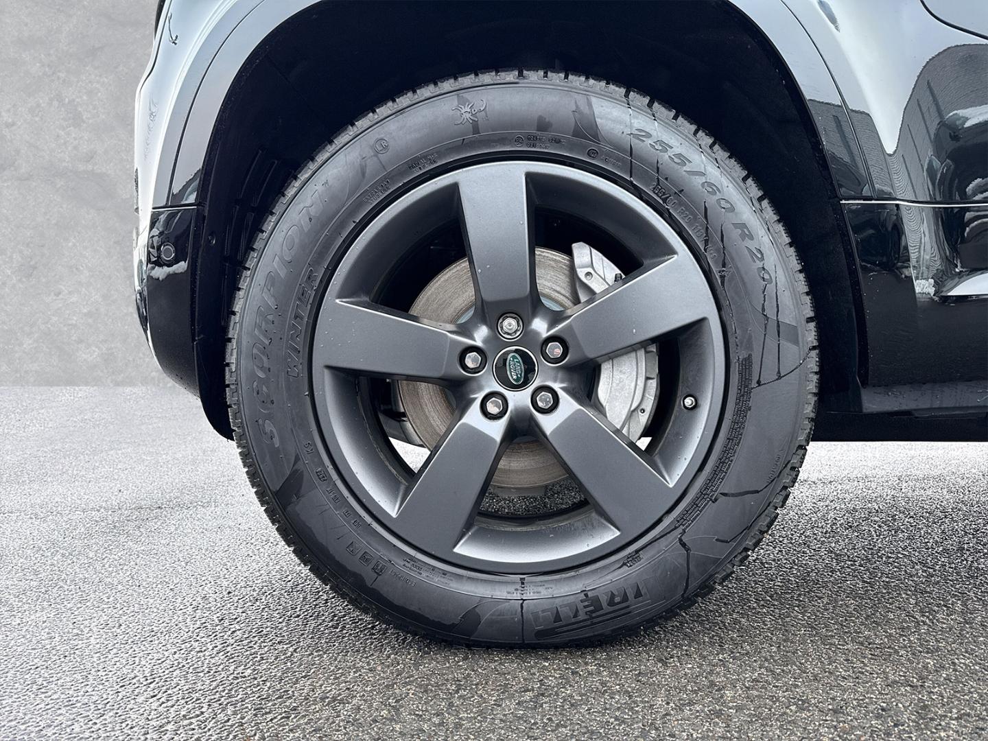 Land Rover Defender 110 Dynamic HSE