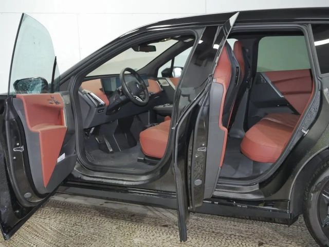 BMW iX xDrive60