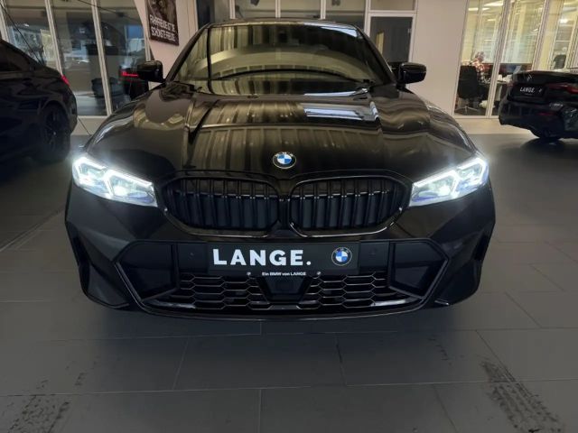 BMW 320 320d M-Sport Sedan xDrive