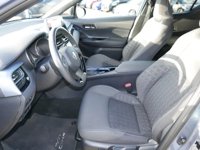 Toyota C-HR Hybride Team D