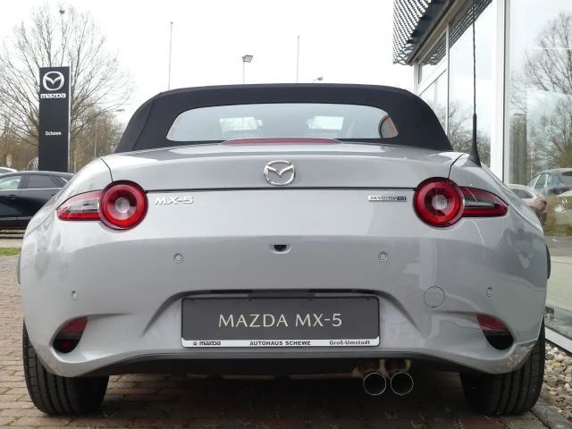 Mazda MX-5 Exclusive-line SkyActiv