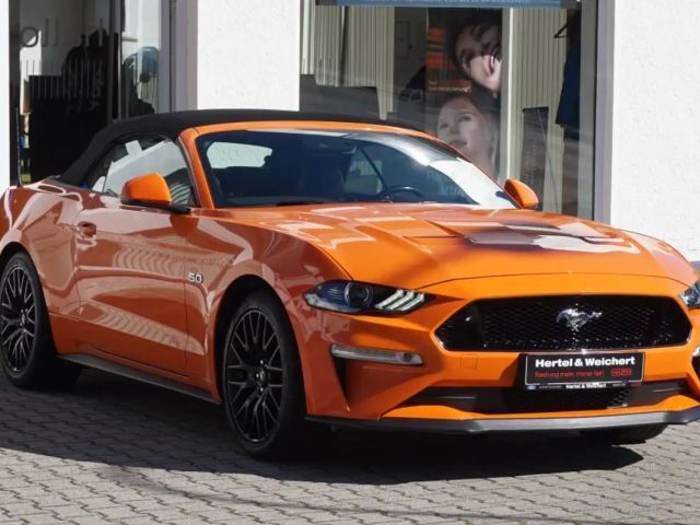 Ford Mustang Convertible GT 5.0 V8