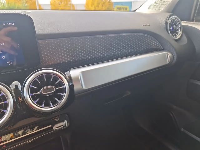 Mercedes-Benz GLB 180 GLB 180 d