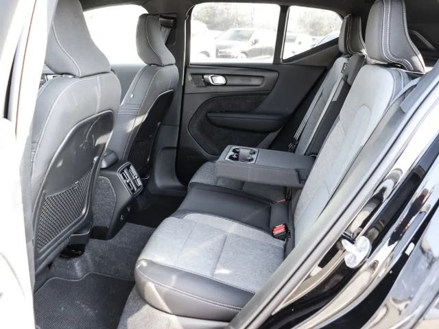 Volvo XC40 Dark Plus