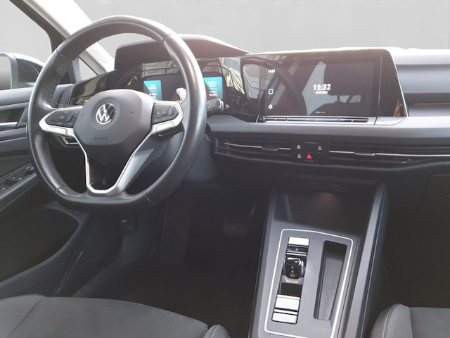 Volkswagen Golf 1.5 eTSI DSG Style