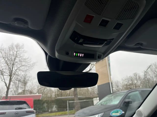 Jeep Avenger Full-Electric Summit