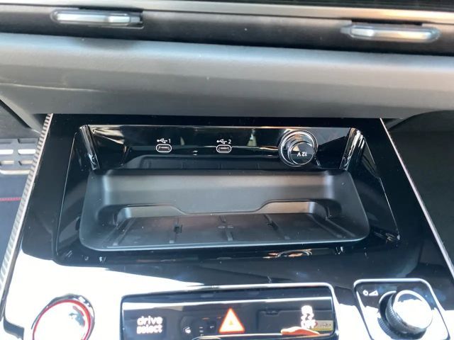 Audi A6 Avant Quattro