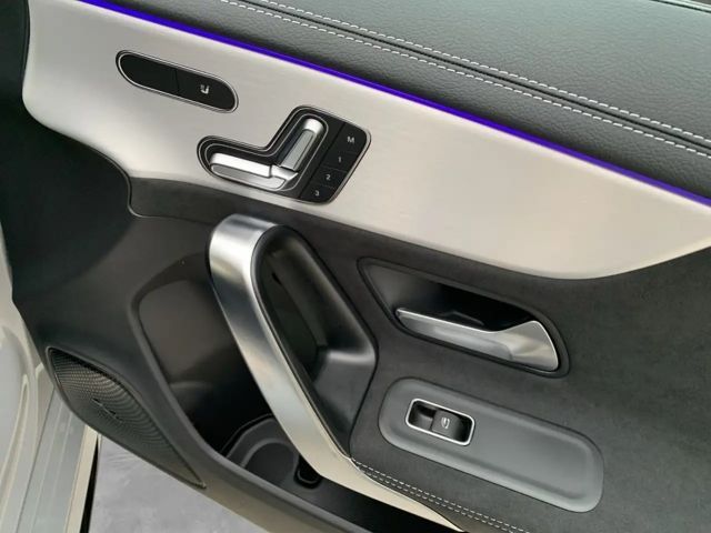 Mercedes-Benz CLA 200 CLA